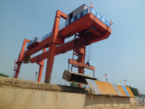 地鐵出渣機(jī)